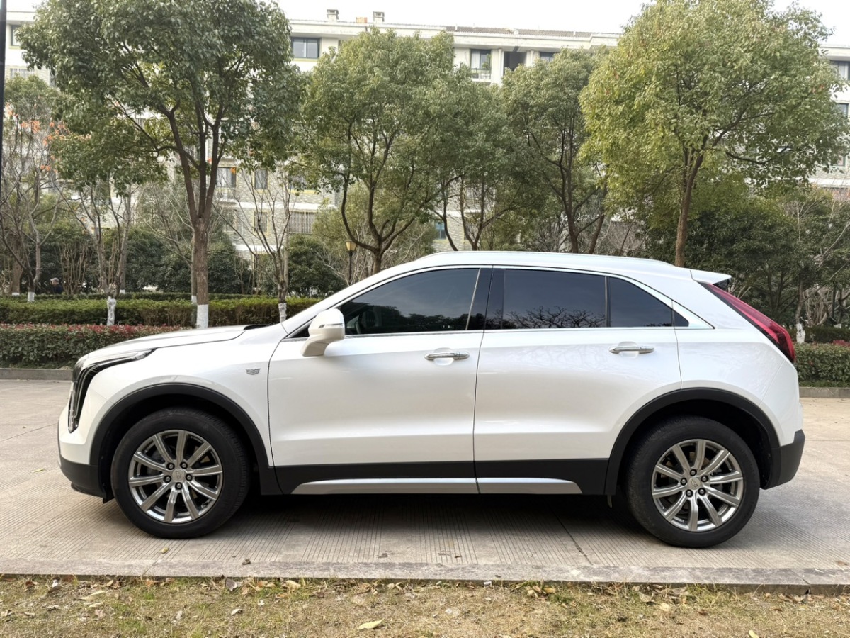 凱迪拉克 XT4  2020款 28T 兩驅(qū)領(lǐng)先型圖片