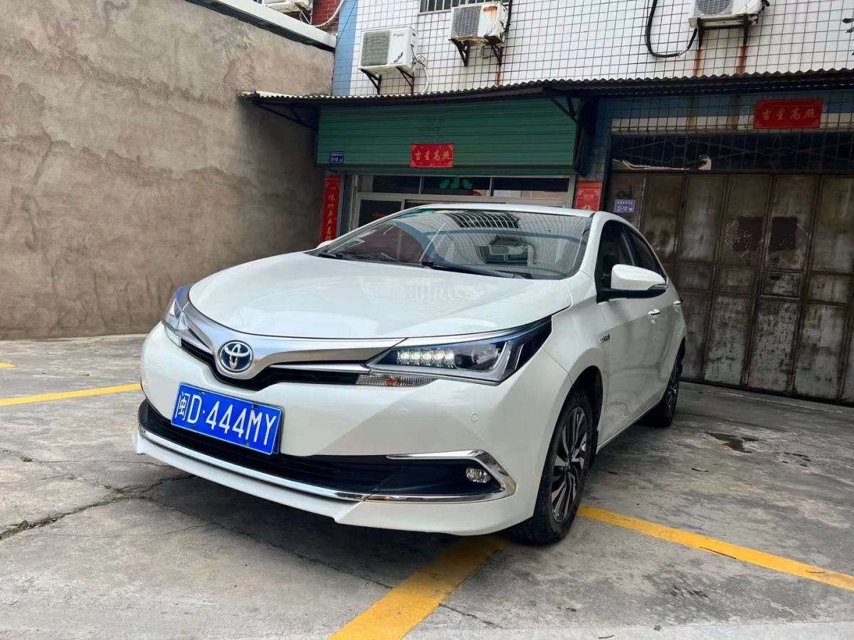 丰田 卡罗拉 2017款 改款双擎 1.8l e-cvt精英版图片