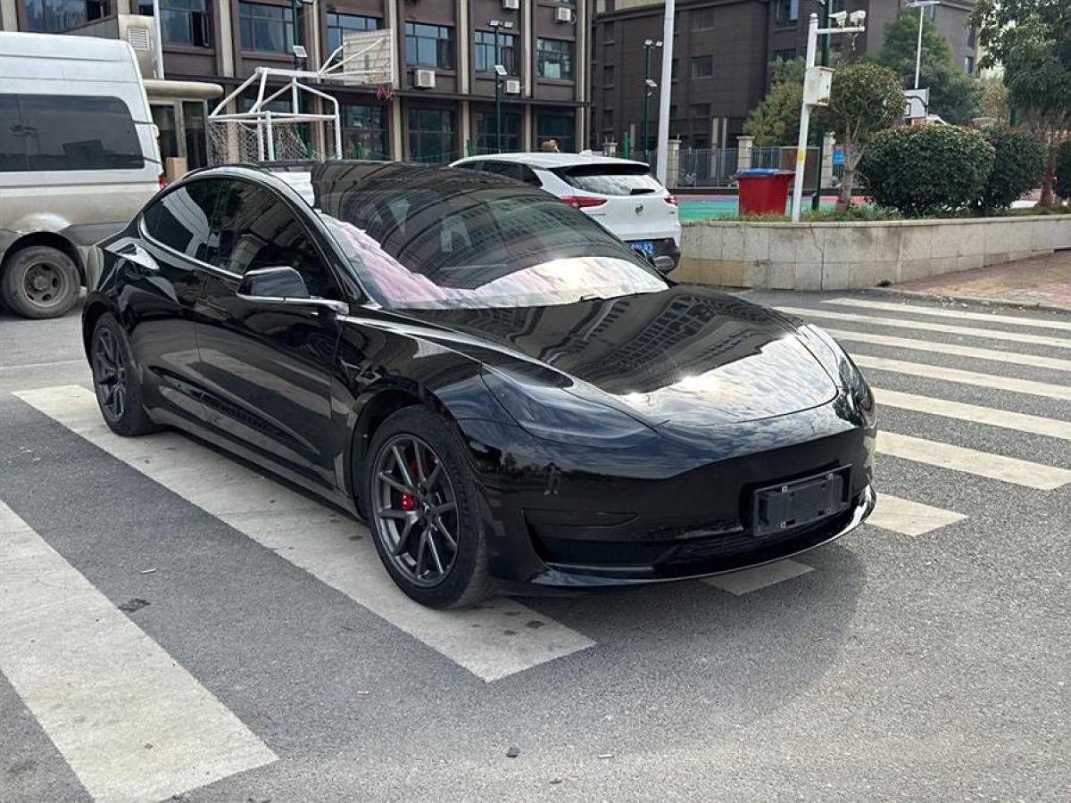 特斯拉 Model 3  2020款 改款 標(biāo)準(zhǔn)續(xù)航后驅(qū)升級(jí)版圖片