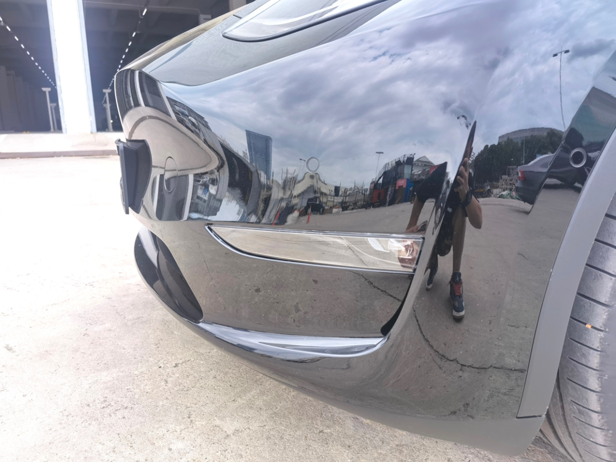 特斯拉 Model Y  2022款 改款 長(zhǎng)續(xù)航全輪驅(qū)動(dòng)版圖片
