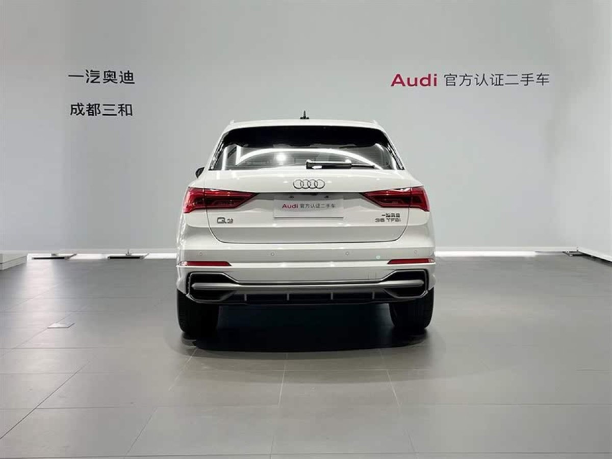 奧迪 奧迪Q3  2023款 35 TFSI 進(jìn)取動(dòng)感型（1.5T）圖片