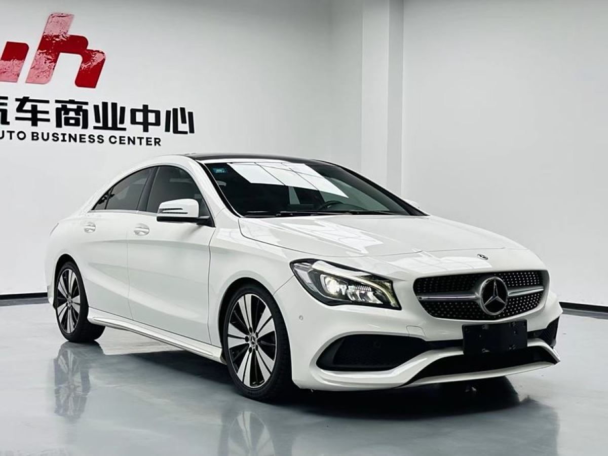 奔馳 奔馳CLA級  2018款 CLA 200 時尚型圖片