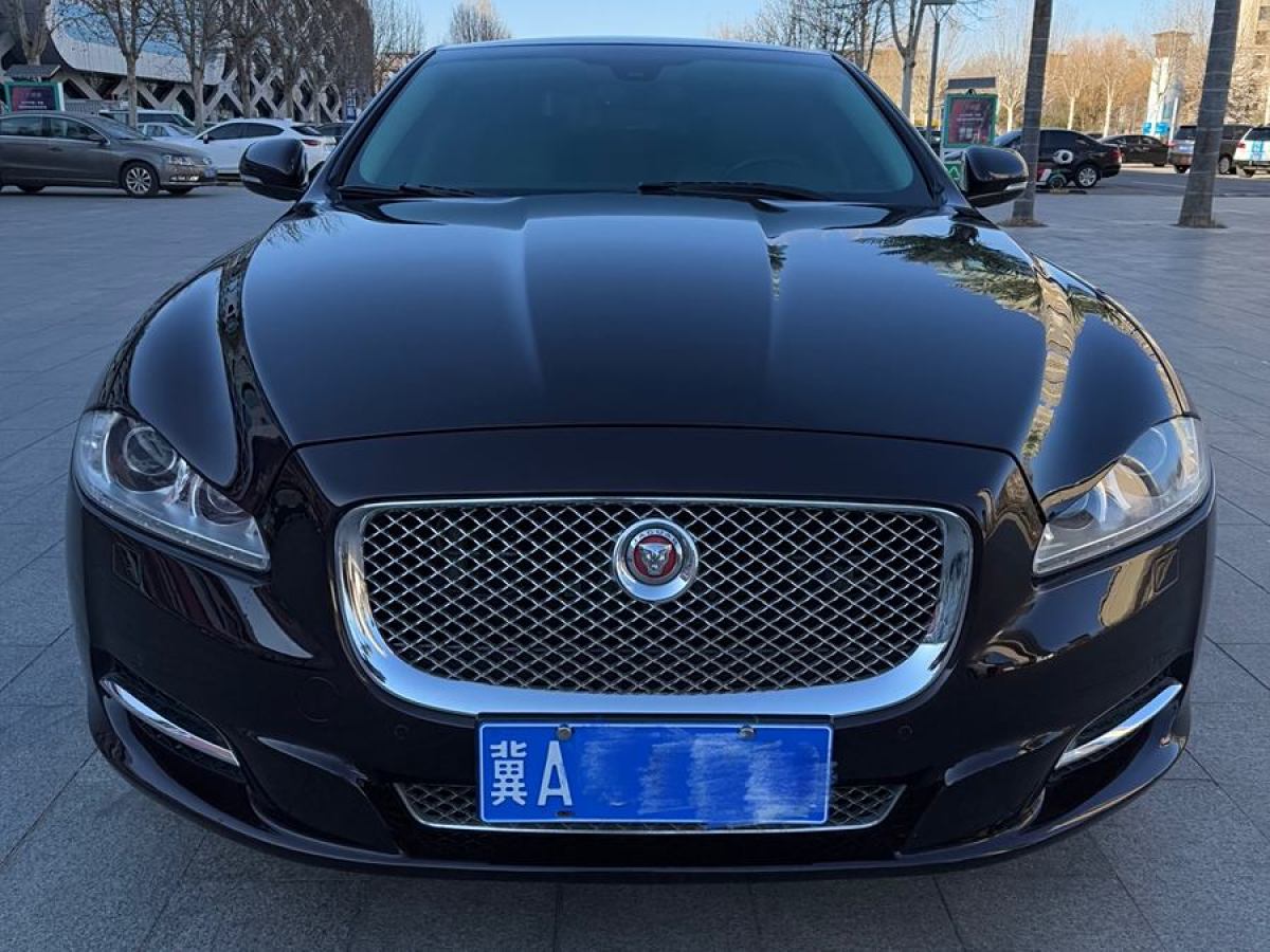 捷豹 XJ  2014款 XJL 2.0T 兩驅(qū)典雅商務(wù)版圖片