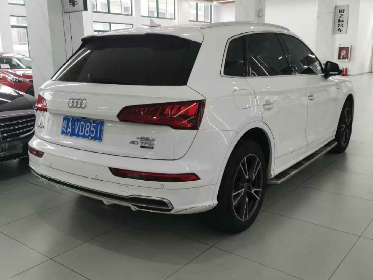 奧迪 奧迪Q5  2018款 典藏版 40 TFSI 技術(shù)型圖片