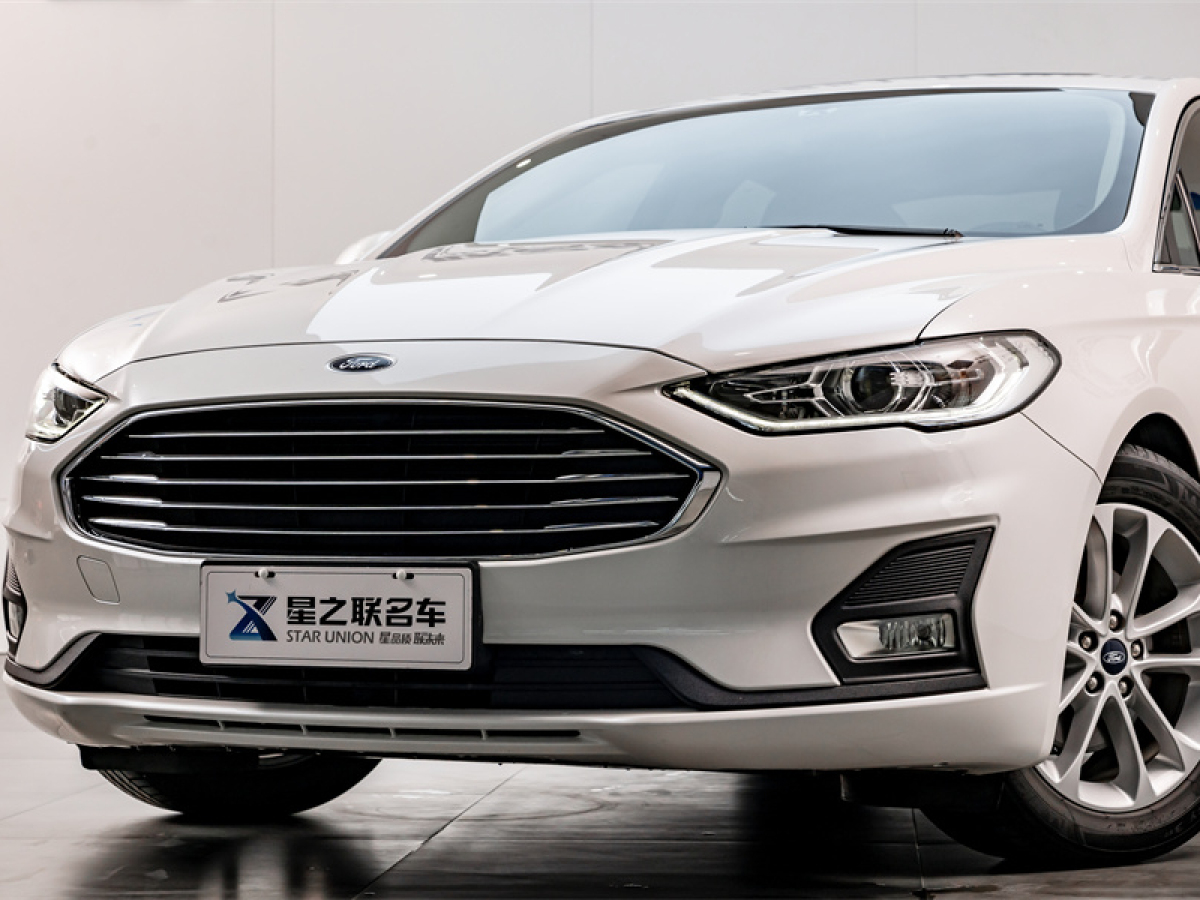 福特 蒙迪歐  2020款 EcoBoost 180 時(shí)尚型圖片