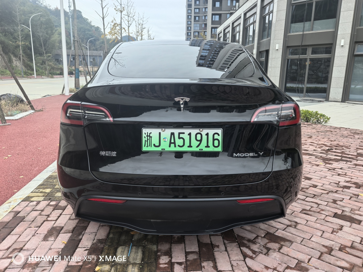 特斯拉 Model 3  2021款 改款 標(biāo)準(zhǔn)續(xù)航后驅(qū)升級版圖片