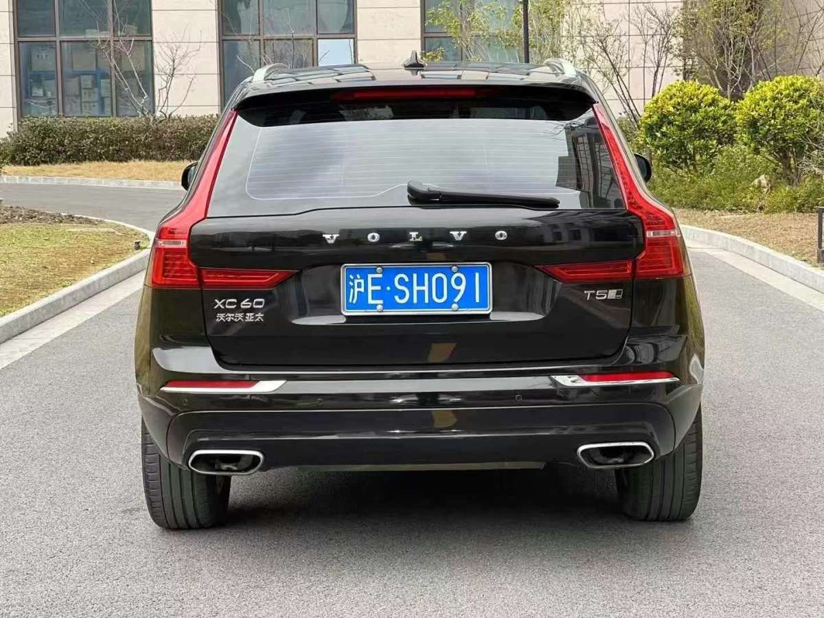 2020年01月沃爾沃 XC60  2019款 T5 四驅(qū)智雅運動版