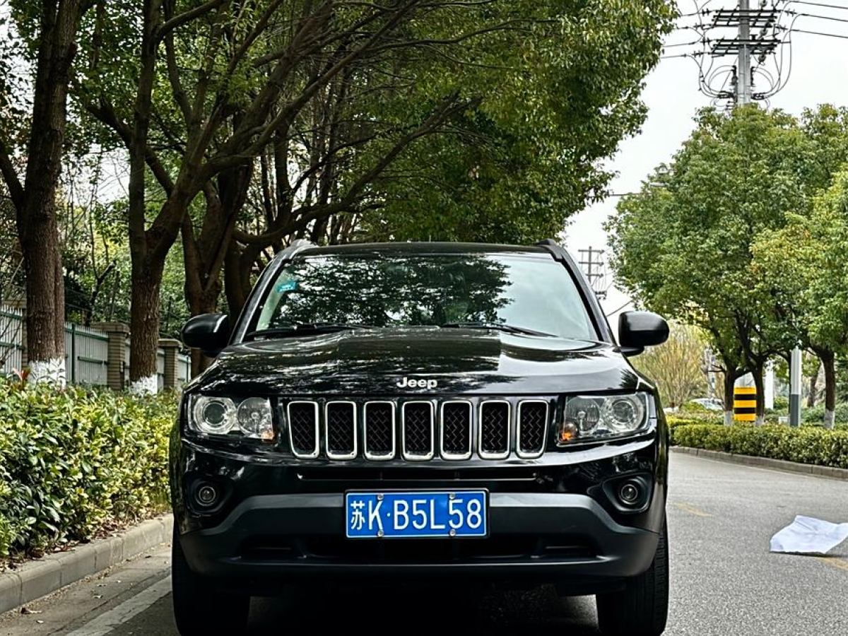 Jeep 指南者  2015款 2.0L 兩驅(qū)運動版圖片