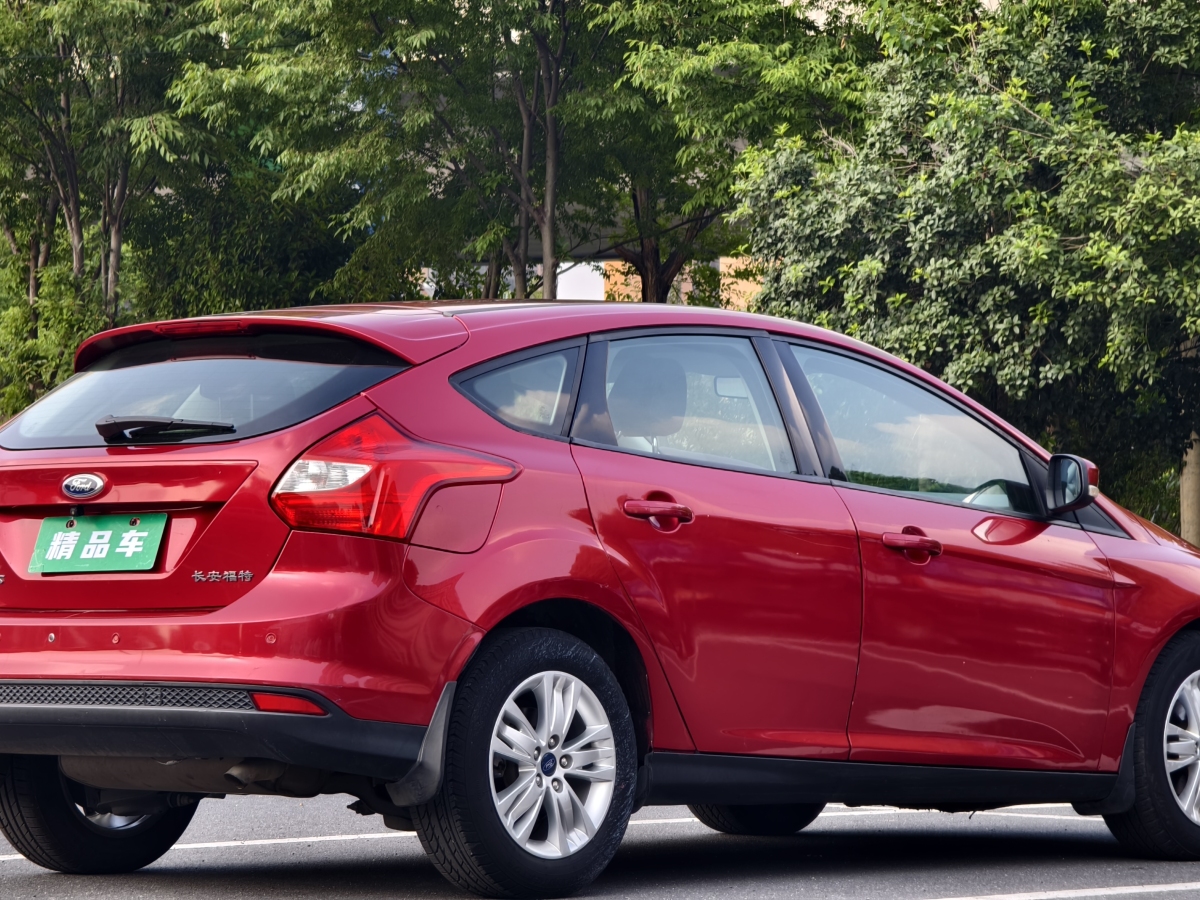 福特 福克斯  2012款 兩廂 1.6L 自動(dòng)舒適型圖片