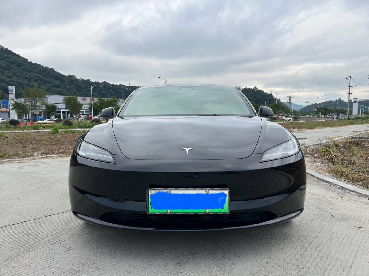 2023年12月特斯拉 Model 3  2023款 長續(xù)航全輪驅(qū)動版