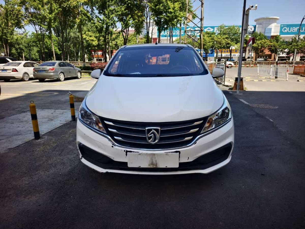 寶駿 310  2016款 1.2L 手動(dòng)舒適型圖片