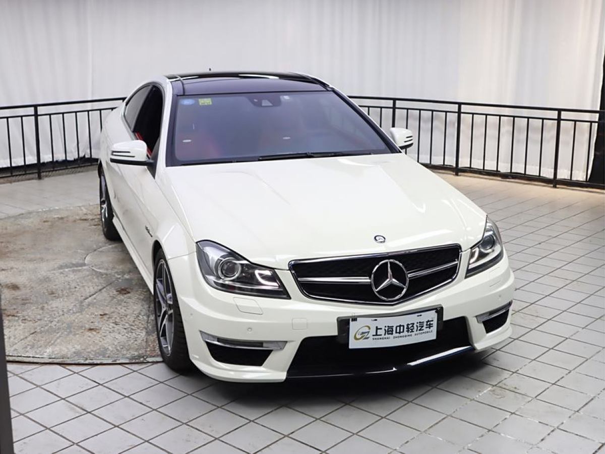 奔馳 奔馳C級(jí)AMG  2012款 AMG C 63 Coupe 動(dòng)感型圖片