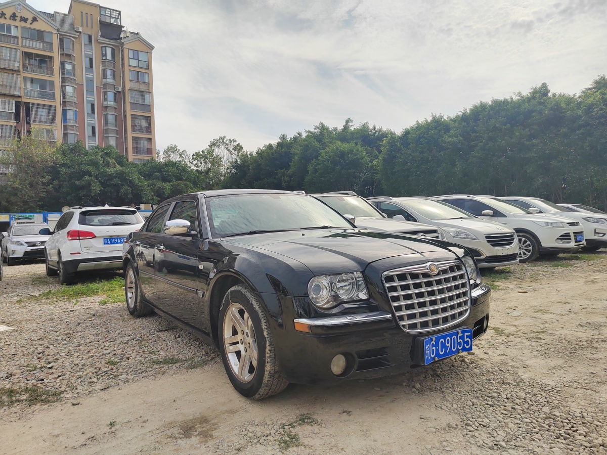 克萊斯勒 300C  2007款 2.7L 商務(wù)版圖片