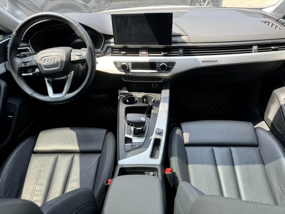 奧迪 奧迪A5  2023款 Sportback 45 TFSI quattro 臻選動(dòng)感型圖片