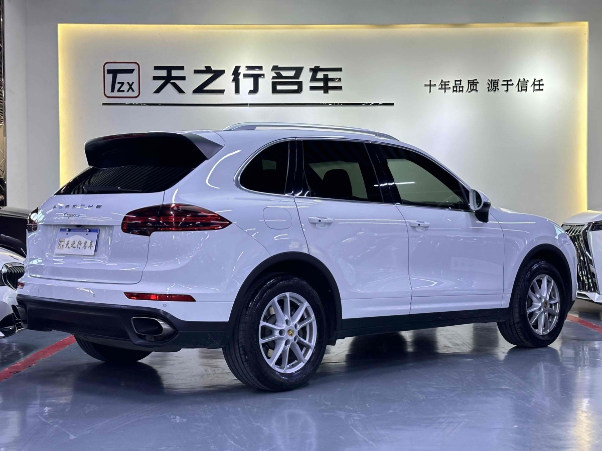 保時(shí)捷 Cayenne  2015款 Cayenne 3.0T圖片