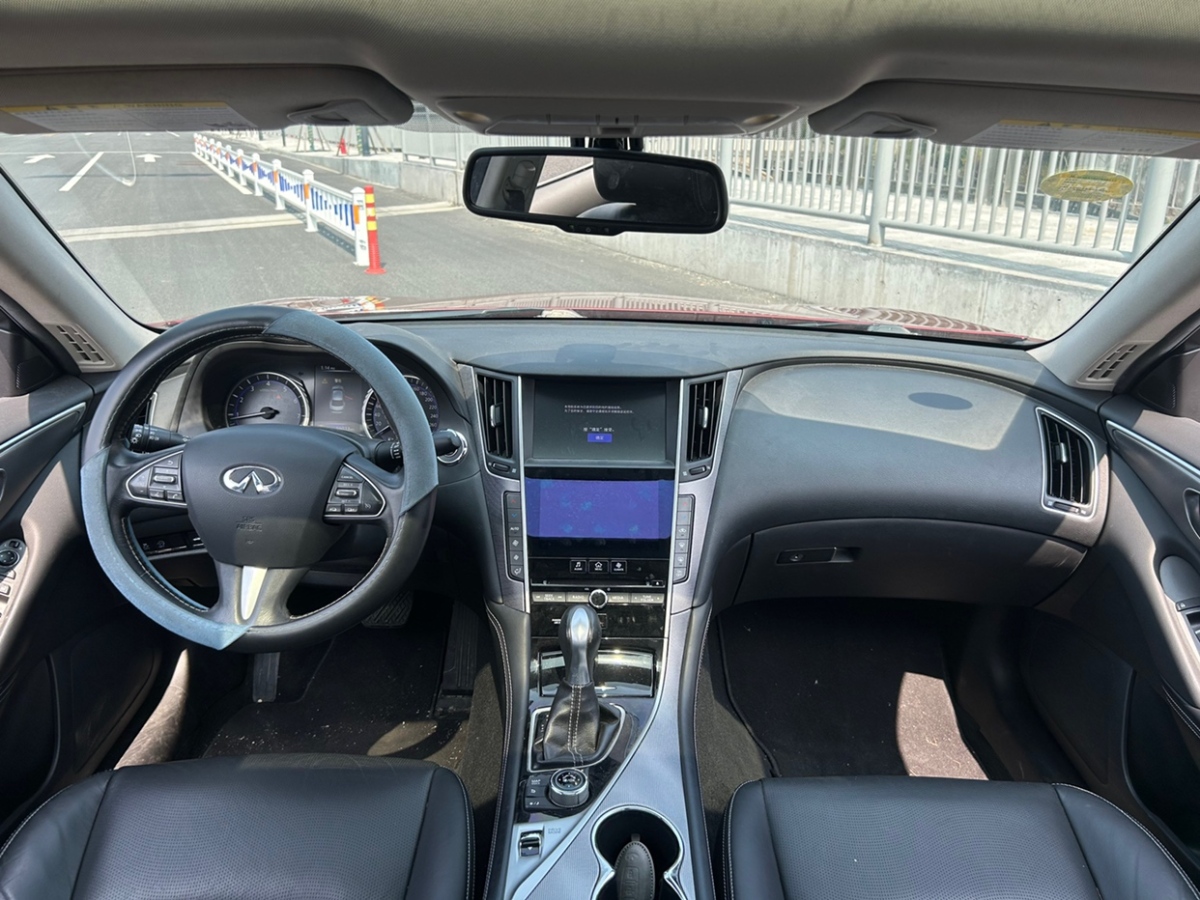 英菲尼迪 Q50L  2015款 2.0T 悅享版圖片