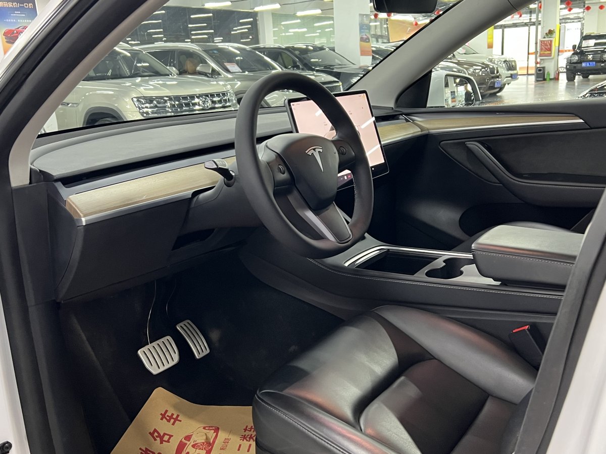 特斯拉 Model 3  2021款 改款 Performance高性能全輪驅(qū)動(dòng)版圖片