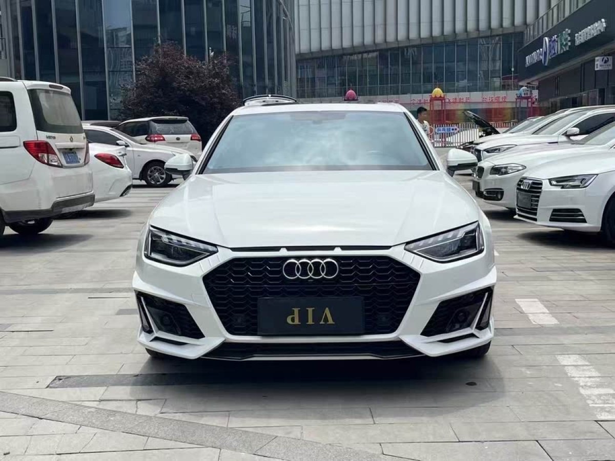 奧迪 奧迪A4L  2022款 40 TFSI 時尚動感型圖片