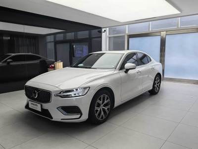 2023年4月 沃爾沃 V60(進(jìn)口) B4 智逸豪華版圖片