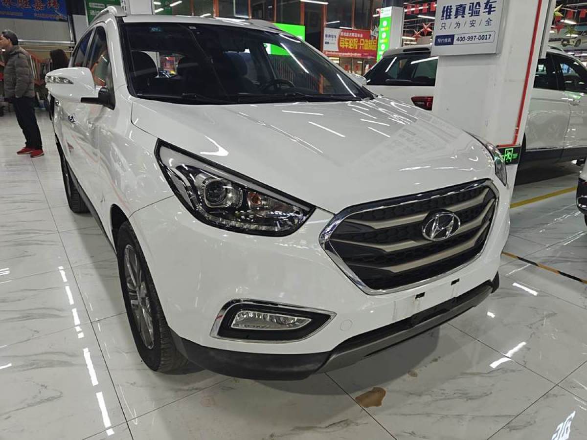 現(xiàn)代 ix35  2015款 2.0L 自動(dòng)兩驅(qū)智能型 國(guó)V圖片