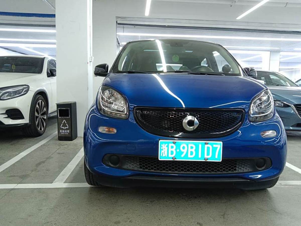 smart forfour  2016款 0.9T 66千瓦先鋒版圖片