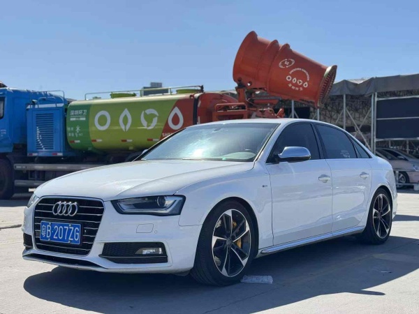 奥迪 奥迪A4L  2016款 30 TFSI 自动舒适型