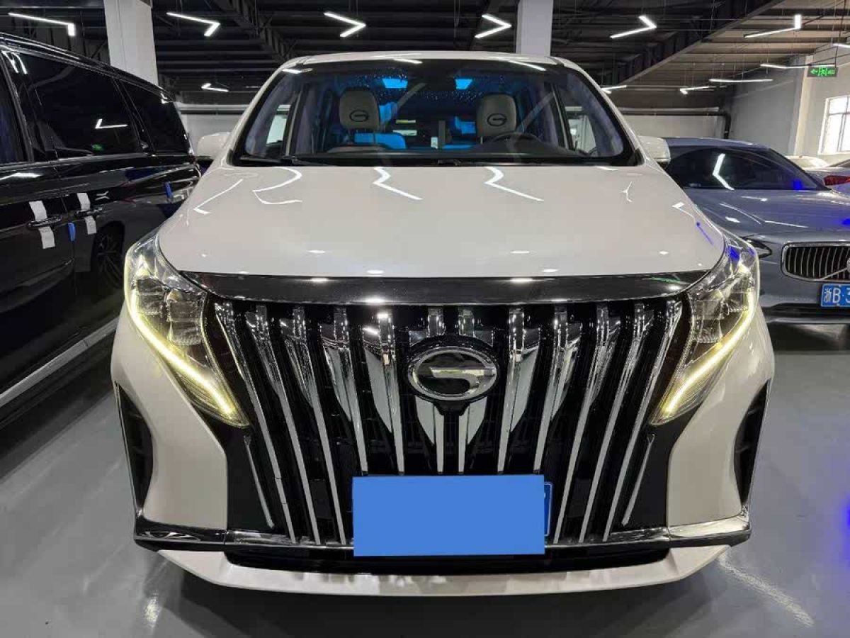 廣汽傳祺 M8  2024款 領(lǐng)秀系列 390T 尊享版圖片