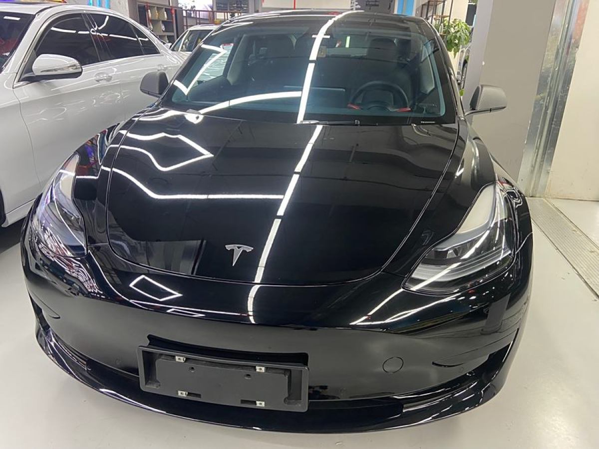 特斯拉 Model 3  2023款 后輪驅(qū)動版圖片