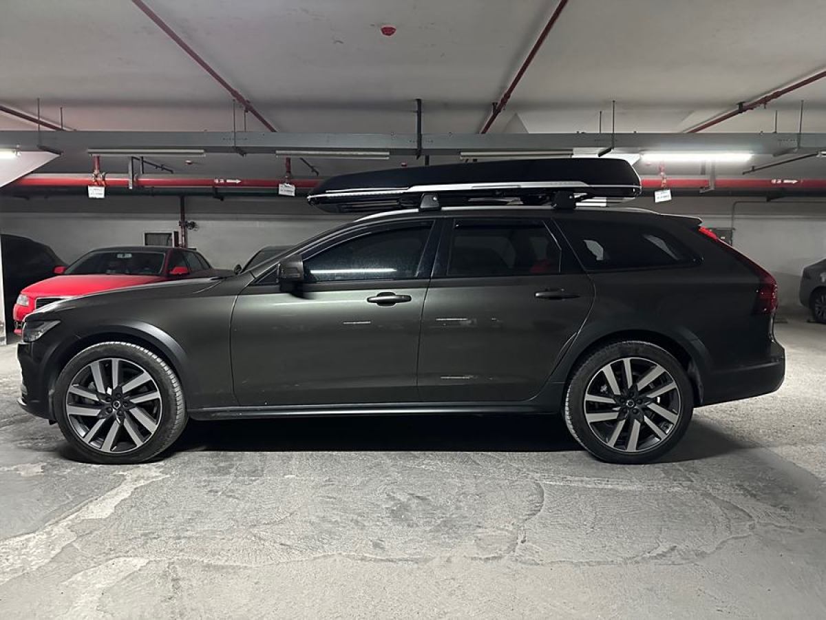 2021年10月沃爾沃 V90  2024款 Cross Country B5 AWD 智尊版