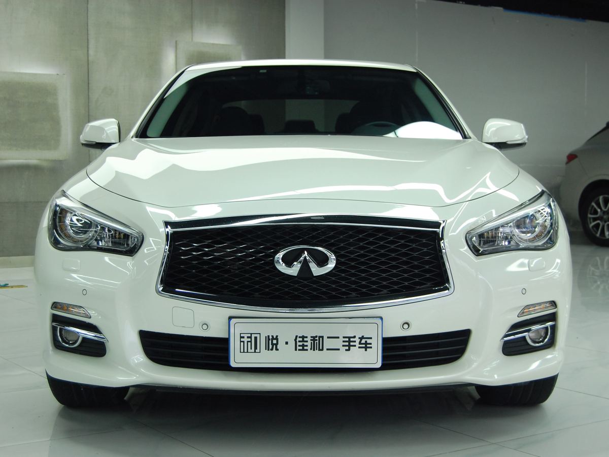 英菲尼迪 Q50L  2016款 2.0T 悅享版圖片