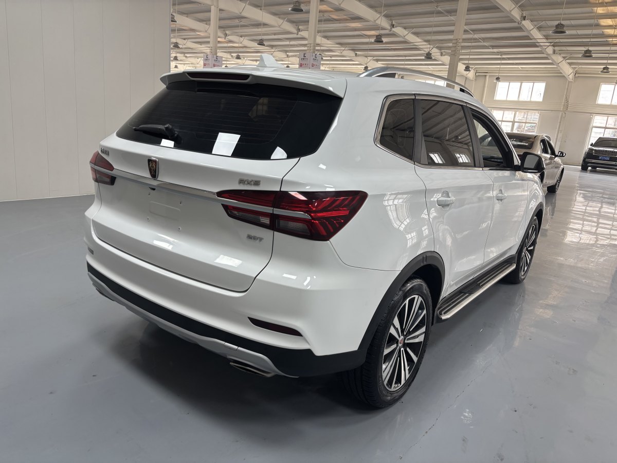 榮威 RX5  2019款 20T 兩驅(qū)手動(dòng)4G互聯(lián)鉑金版圖片