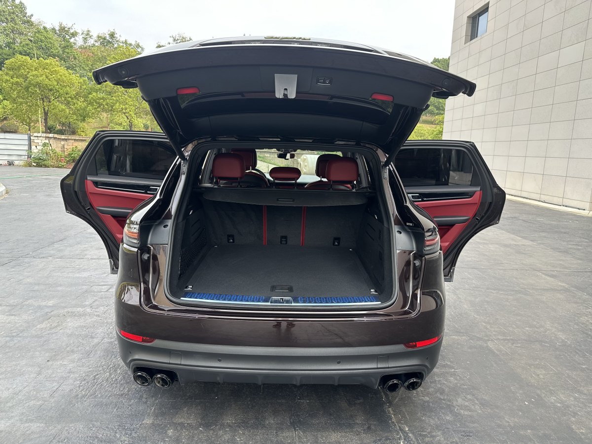 2020年6月保時(shí)捷 Cayenne新能源  2019款 Cayenne E-Hybrid 2.0T