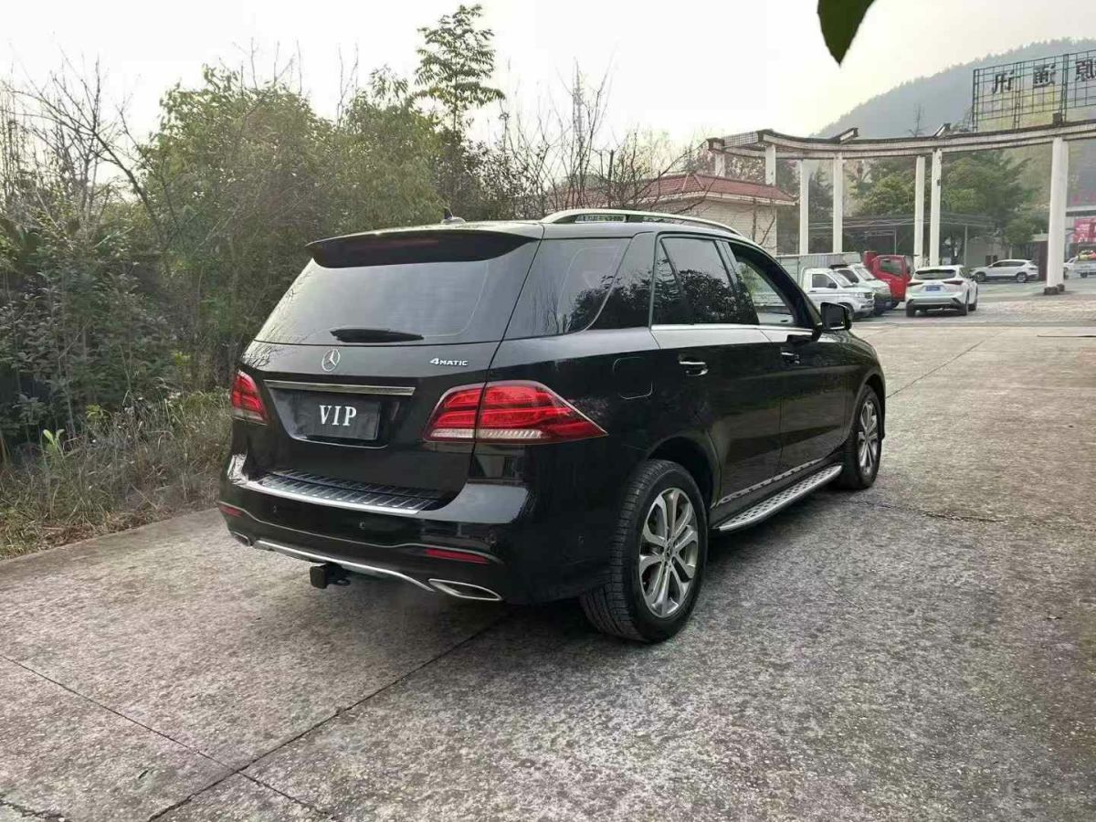 奔馳 奔馳A級(jí)AMG  2017款 2017款 改款 AMG A 45 4MATIC 國(guó)VI圖片