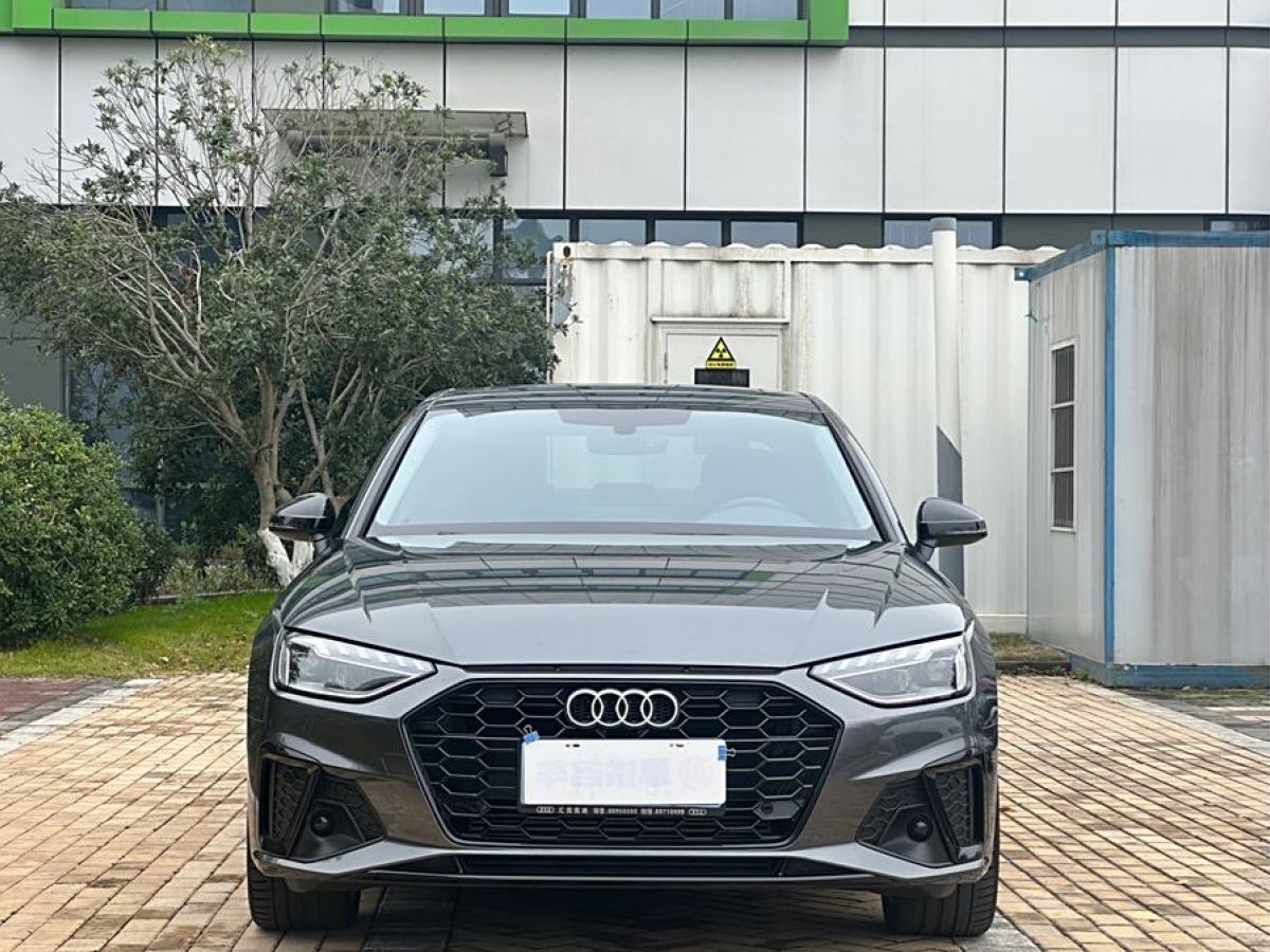 奧迪 奧迪A4L  2022款 40 TFSI 豪華動感型圖片