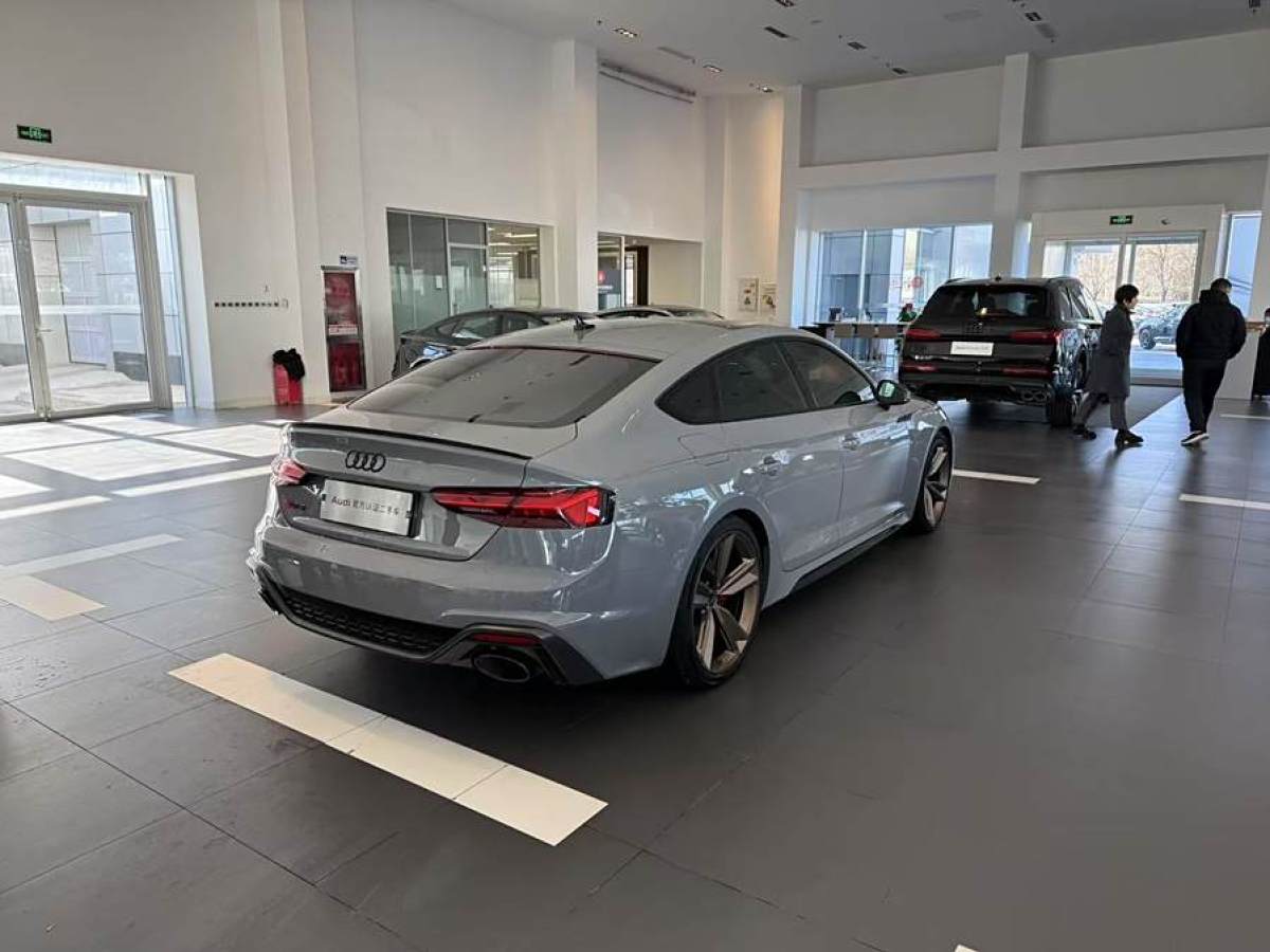 奧迪 奧迪RS 5  2021款 RS5 Sportback 暗金版圖片