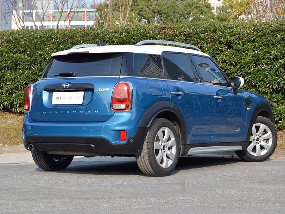 MINI COUNTRYMAN  2019款 1.5T COOPER ALL4 經(jīng)典派周末旅行版圖片