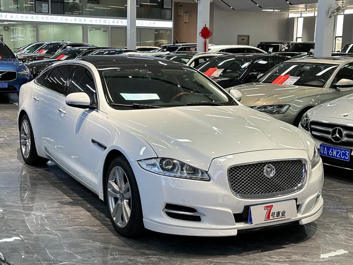 捷豹 XJ  2012款 XJL 3.0 全景商務(wù)版圖片