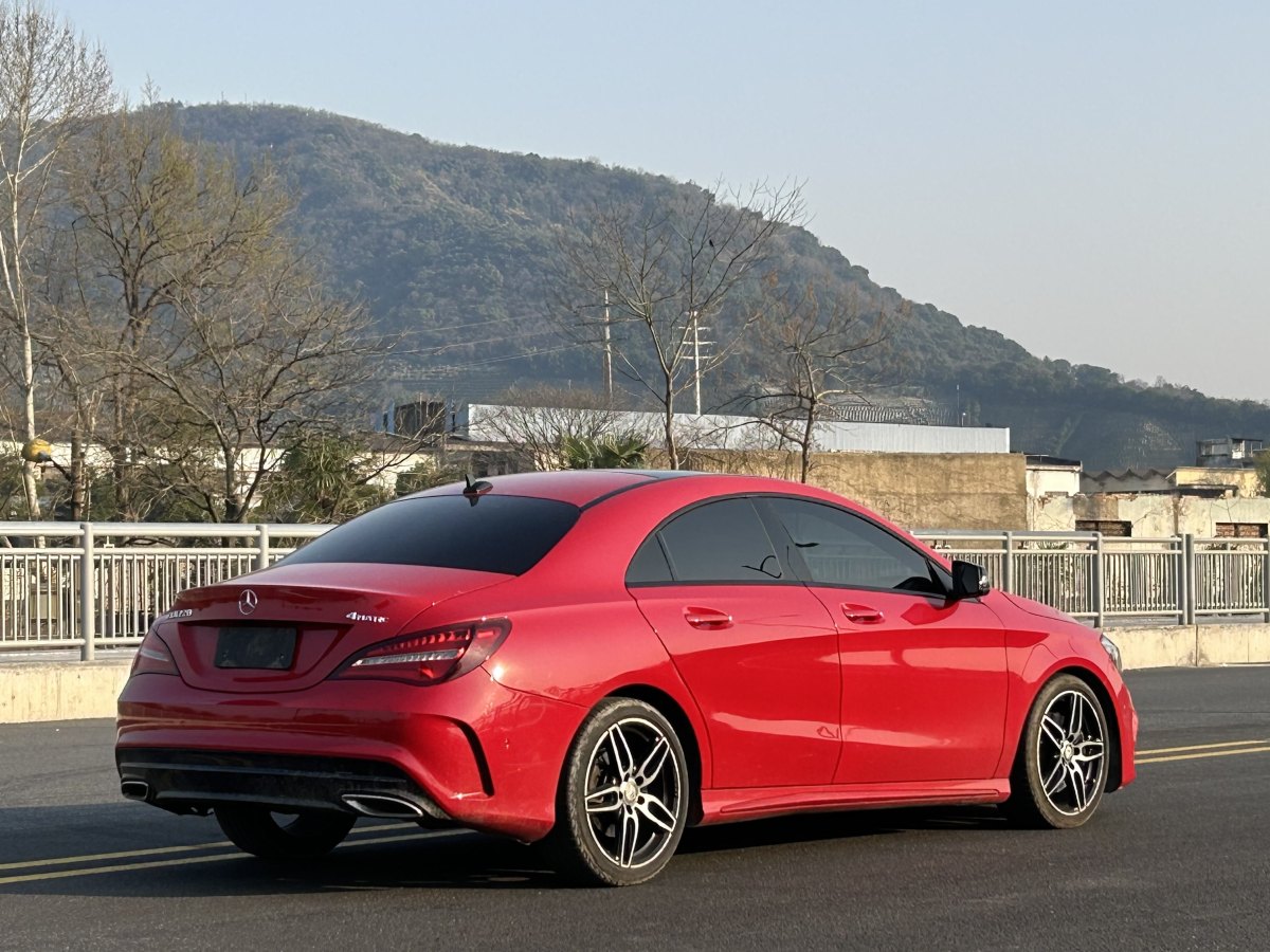 2017年4月奔馳 奔馳CLA級  2016款 改款 CLA 220 4MATIC