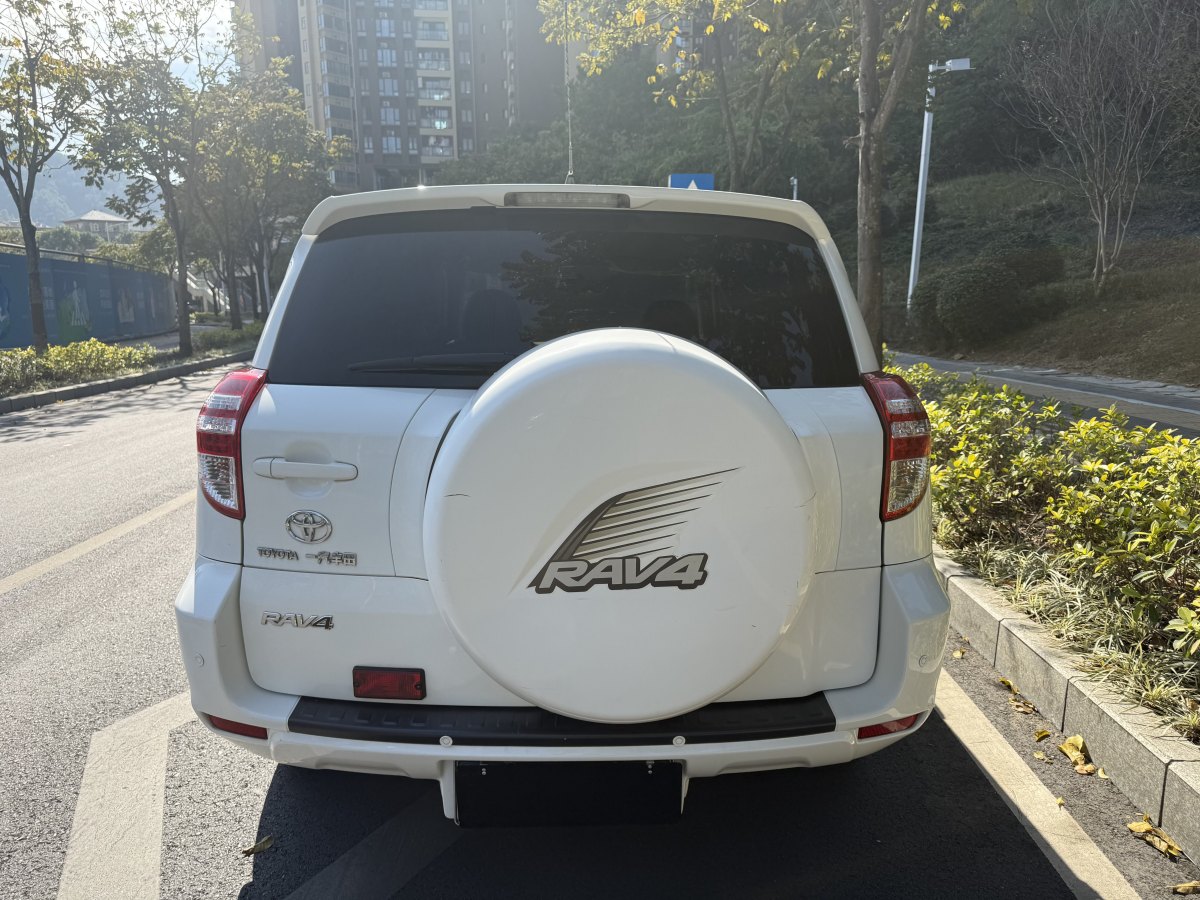 2012年2月豐田 RAV4  2019款 榮放 2.0L CVT兩驅(qū)先鋒版