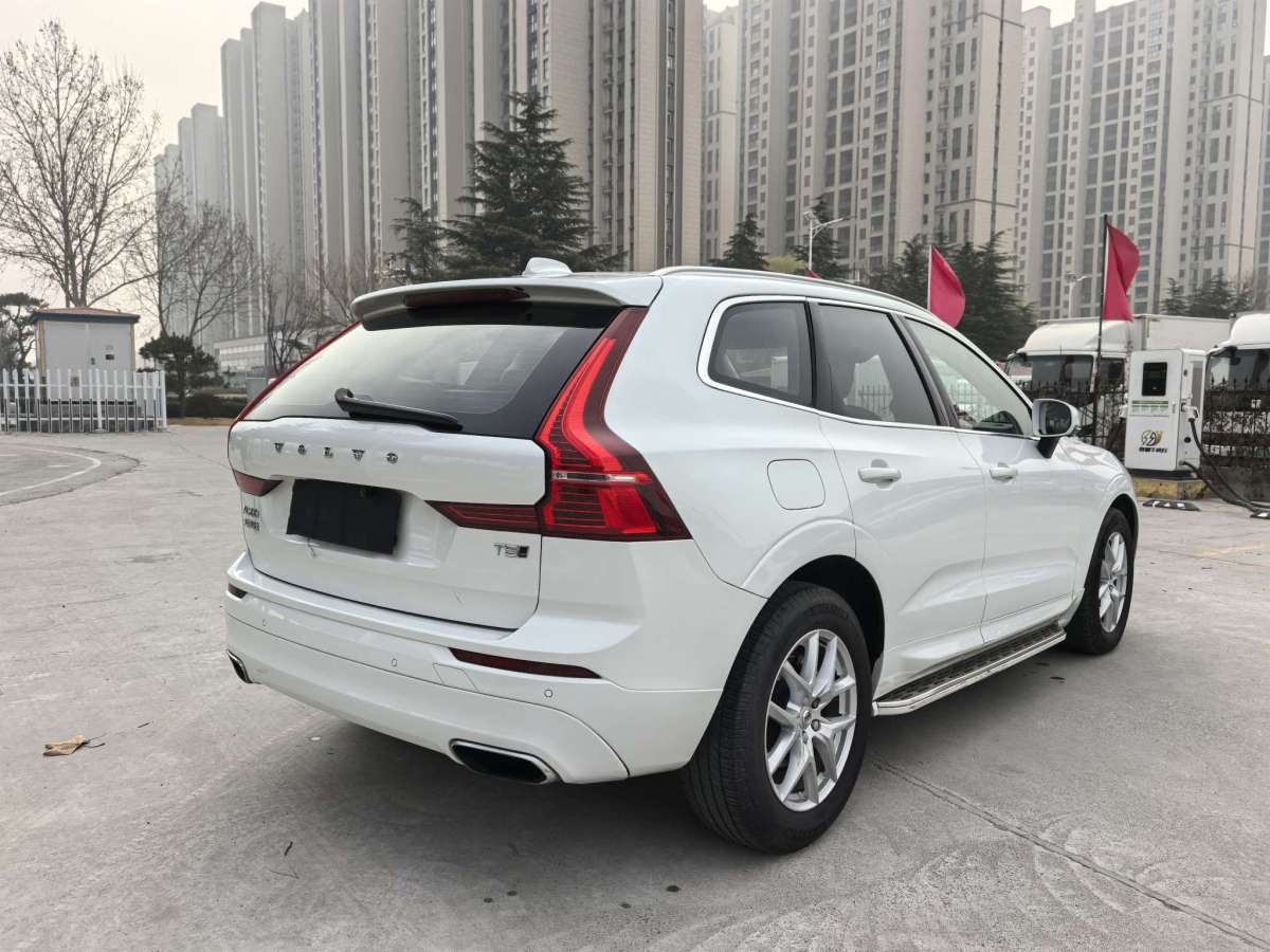 沃爾沃 XC60  2020款 T5 四驅(qū)智遠(yuǎn)豪華版圖片