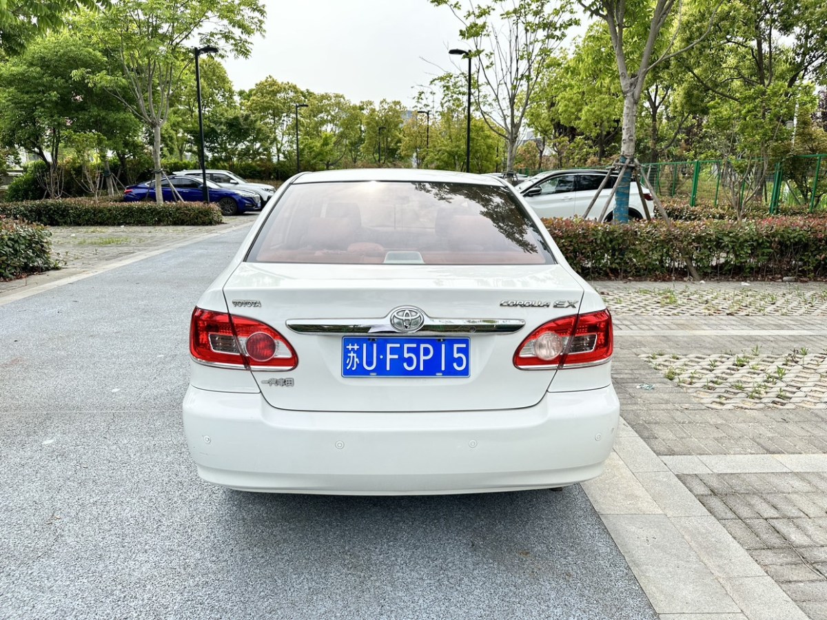 丰田 花冠  2011款 1.6L 自动豪华版图片