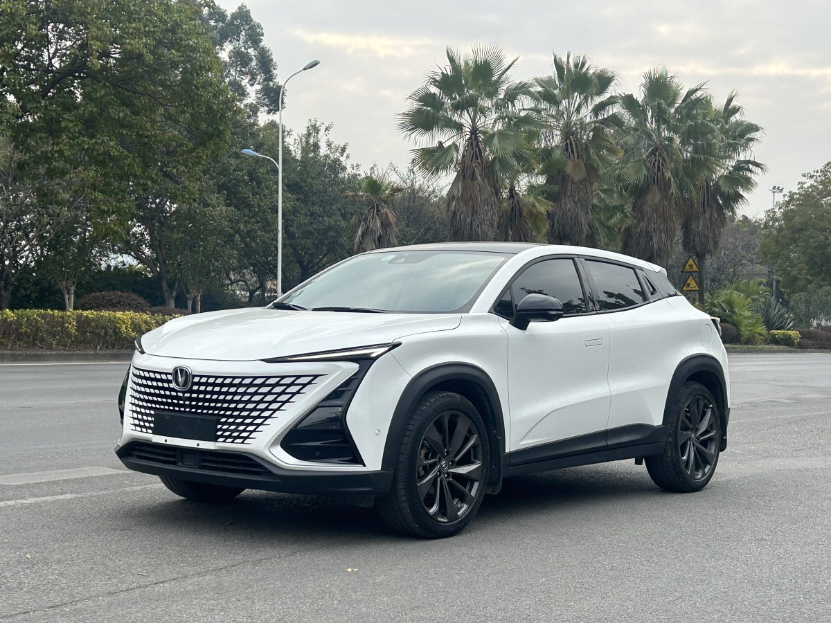 長(zhǎng)安 UNI-T  2020款 1.5T 旗艦型圖片