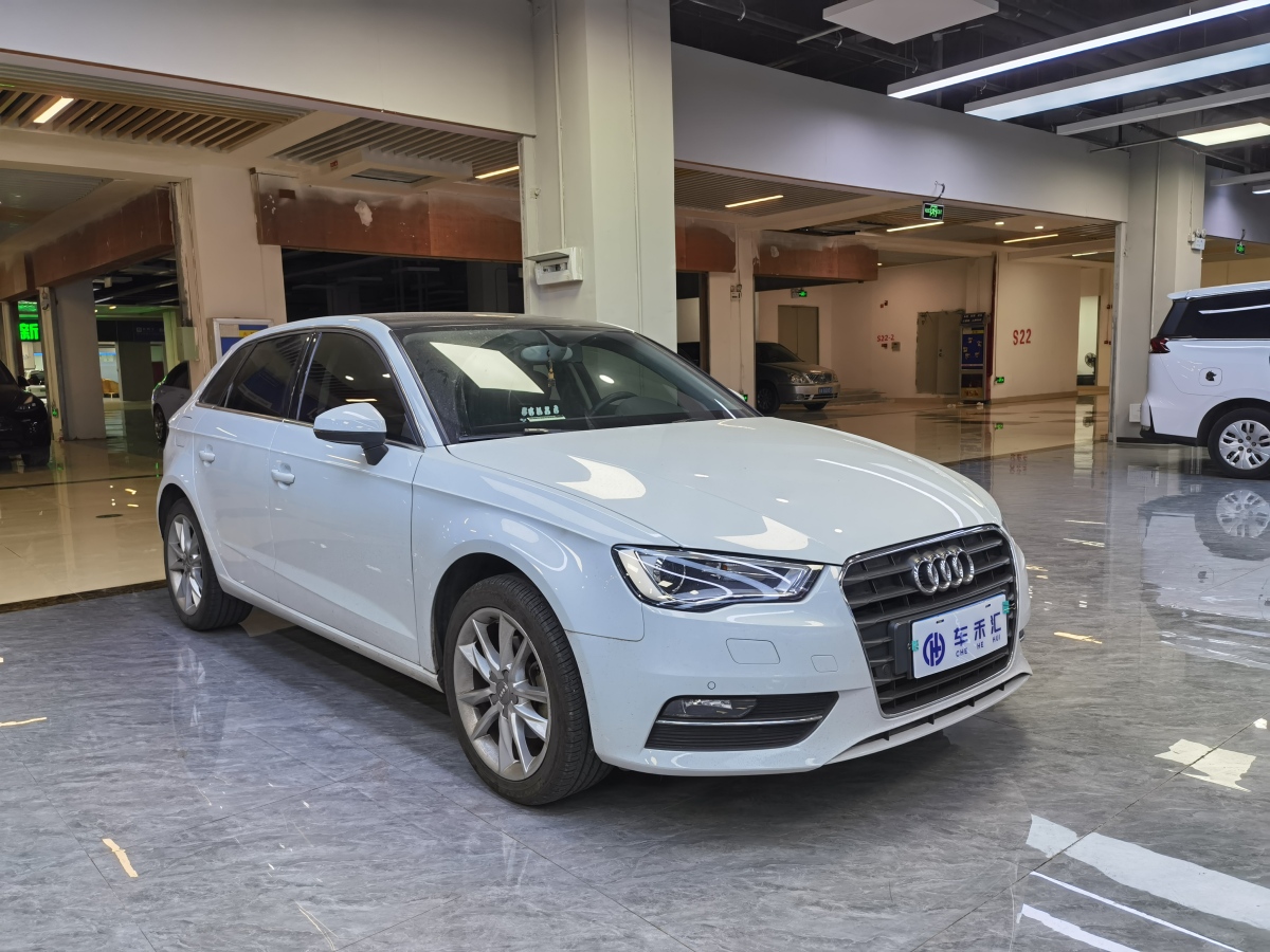 奧迪 奧迪A3  2015款 Sportback 35 TFSI 百萬(wàn)紀(jì)念舒享型圖片