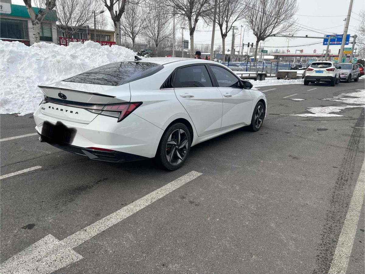 現(xiàn)代 伊蘭特  2022款 1.5L CVT LUX尊貴版圖片