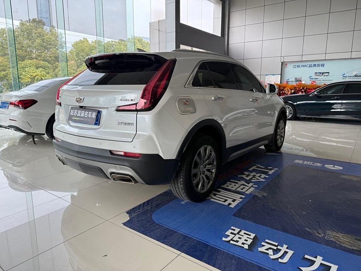 凱迪拉克 XT4  2018款 28T 兩驅(qū)領(lǐng)先型圖片