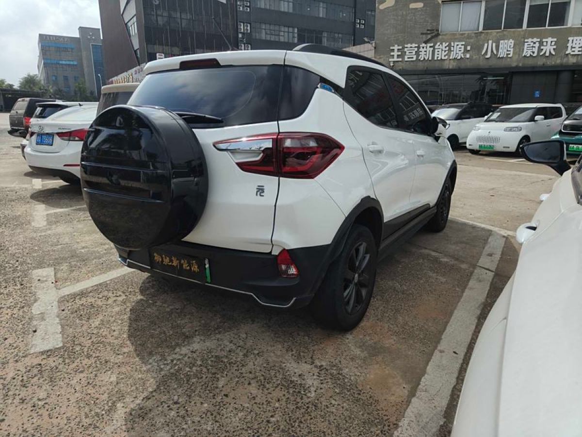 比亞迪 元新能源  2019款 EV360 智聯(lián)領(lǐng)享型圖片