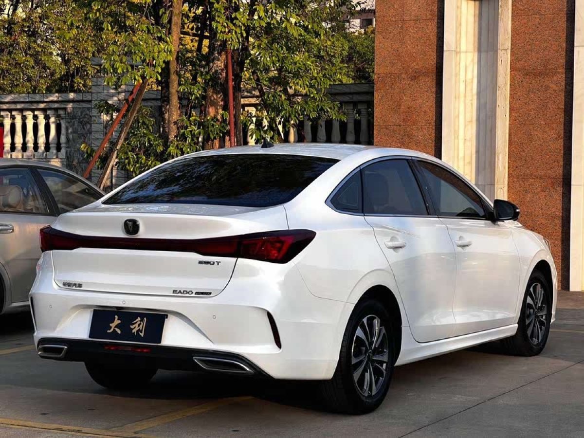 長安 逸動  2021款 PLUS 藍鯨NE 1.4T GDI DCT尊貴型圖片