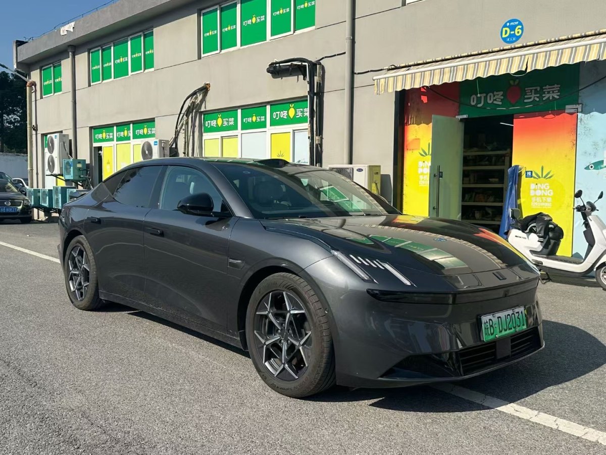 領克 領克Z10  2025款 95kWh 806km后驅智駕Max圖片