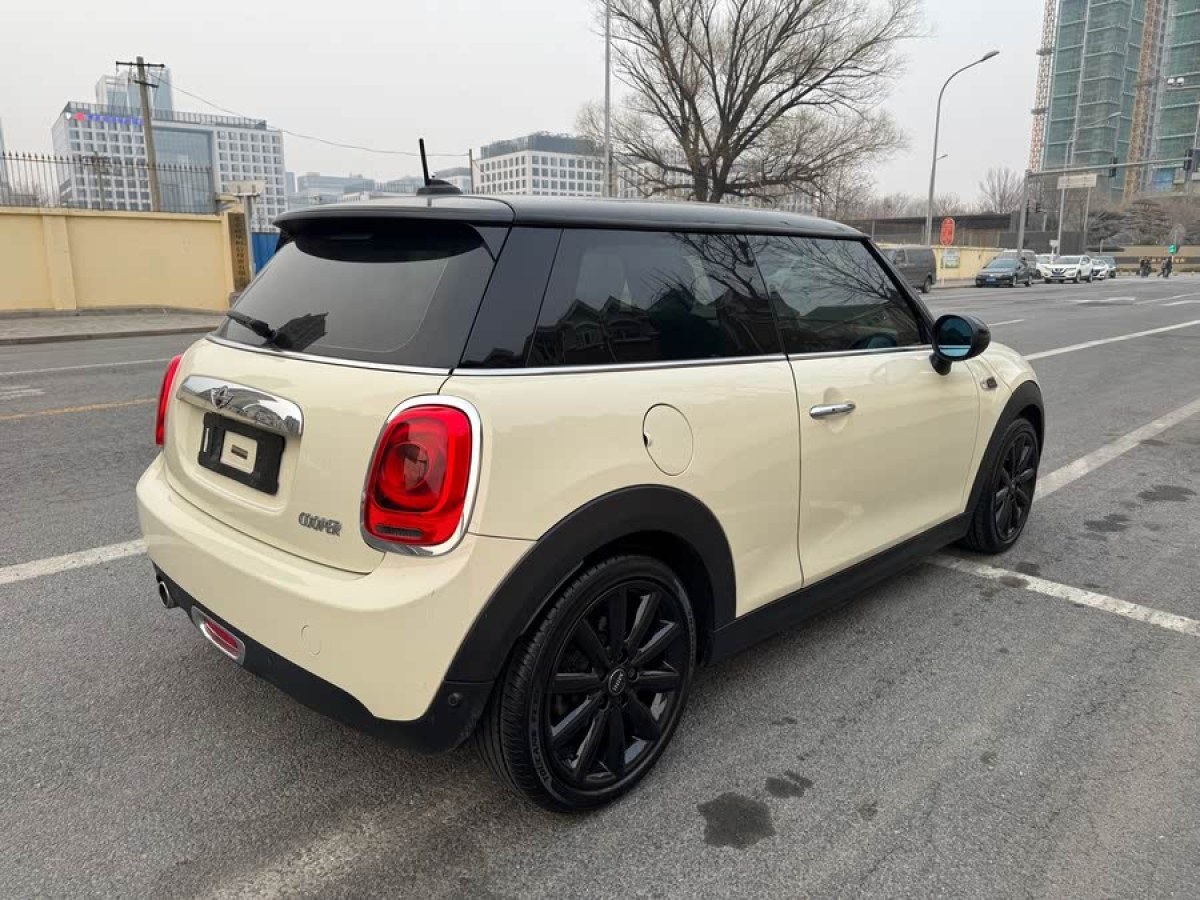 MINI MINI  2017款 1.5T COOPER 冰藍色限量版圖片