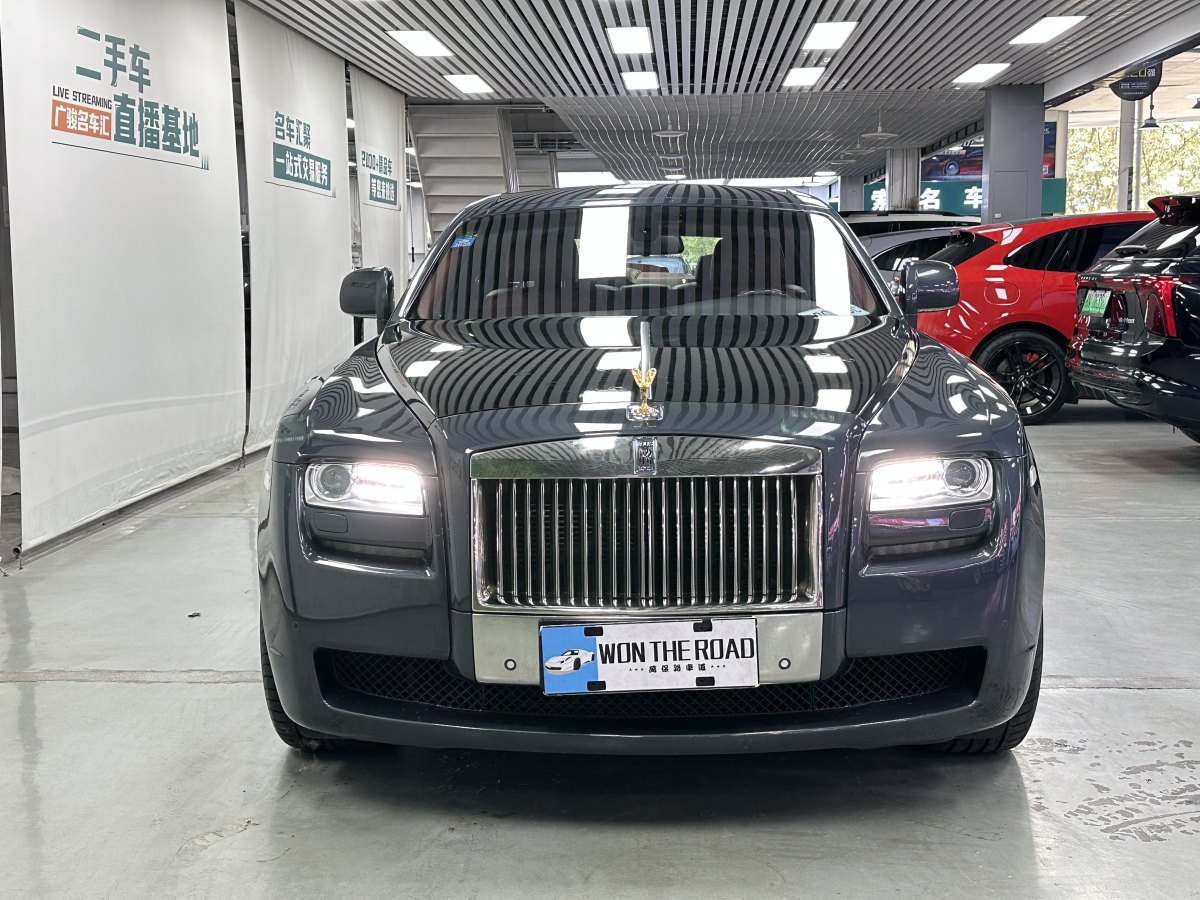 勞斯萊斯 古思特  2010款 6.6T 標(biāo)準(zhǔn)版圖片